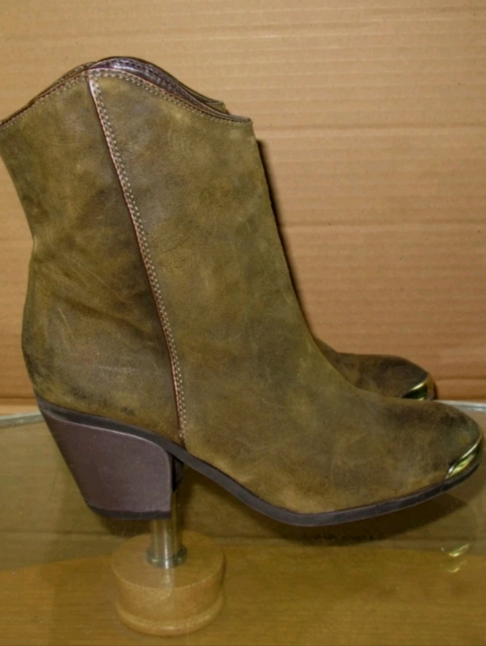Fergie Western Ankle Booties Boots Green Nubuck Leather Women's Size 6.5